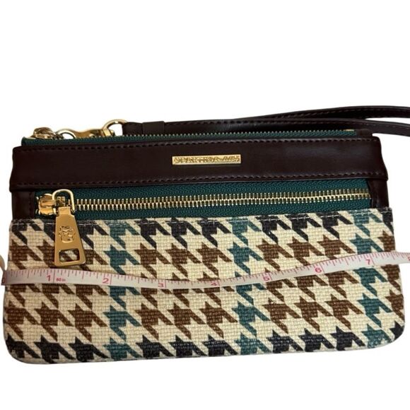 Spartina 449 Houndstooth Wallet Wristlet - Picture 7 of 8